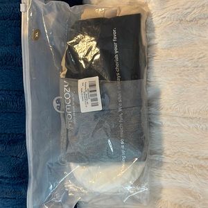 3 momcozy pumping bras size XL